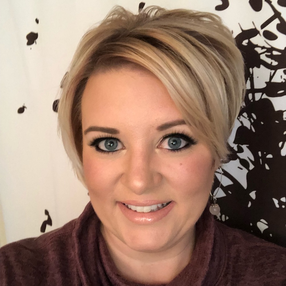 Meet your Posher, Chrystal